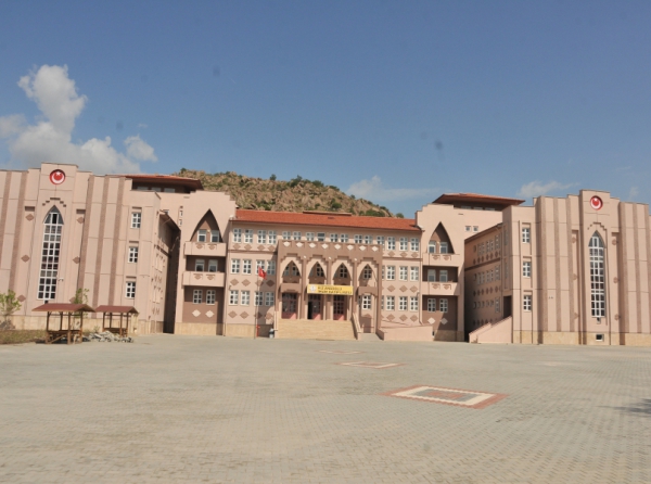 Afyonkarahisar Kız Anadolu İmam Hatip Lisesi Fotoğrafı